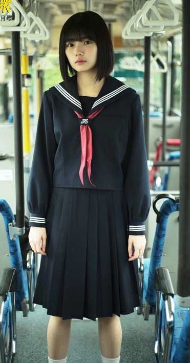 藤吉夏鈴 セーラー服 櫻坂46 欅坂46